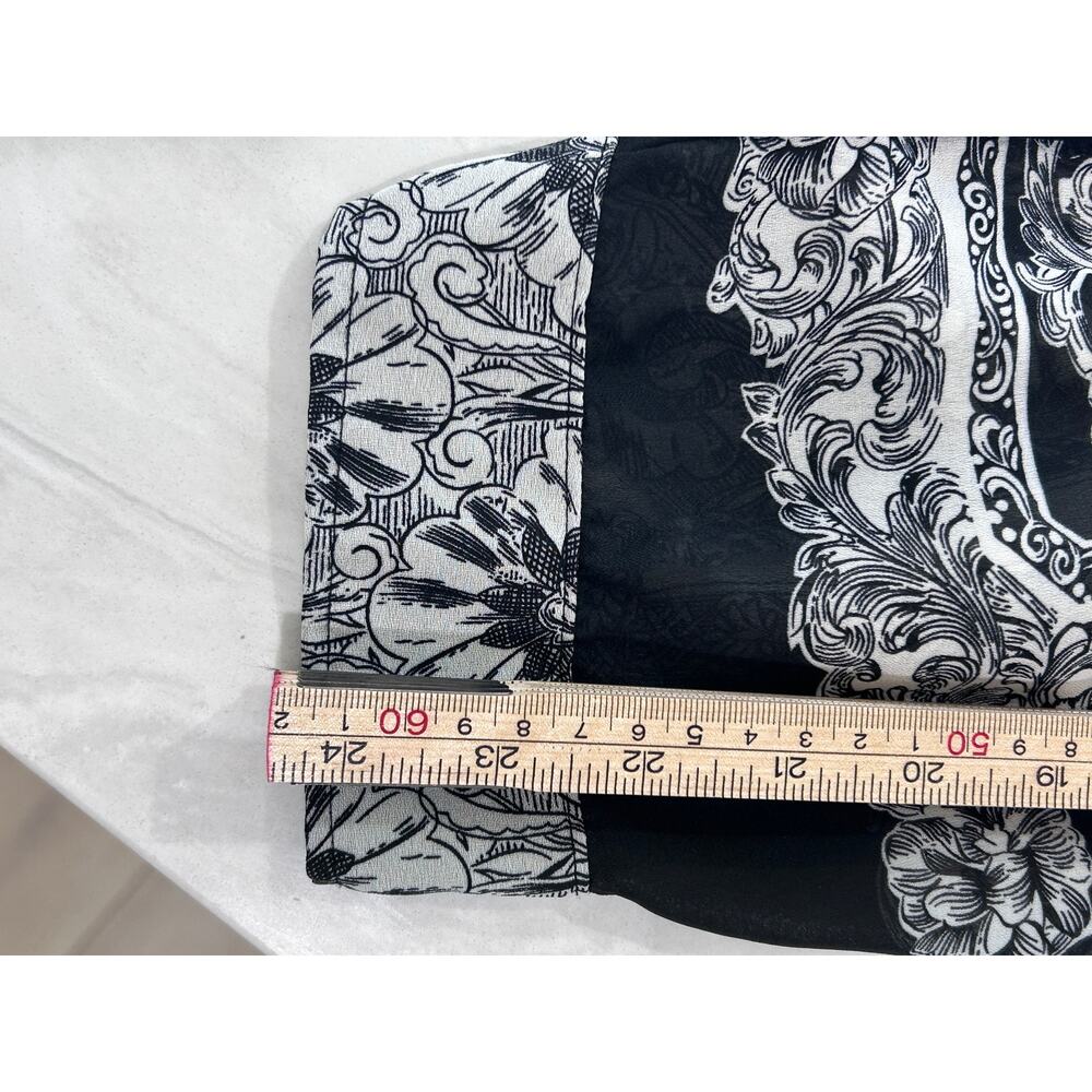 Maggie Barnes paisley black and white print button-up shirt, size 2X - Picture 4 of 8